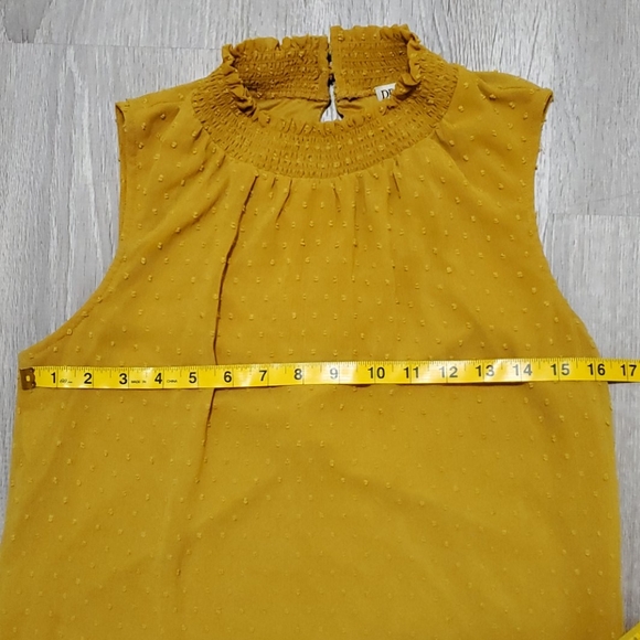 Yellow Mock Neck Tank Top - Picture 2 of 5